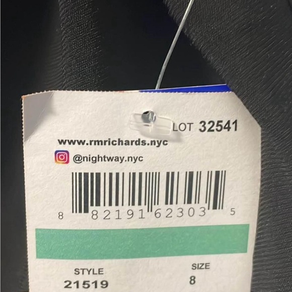 BNIB BLACK LONG EVENING GOWN - Picture 5 of 5